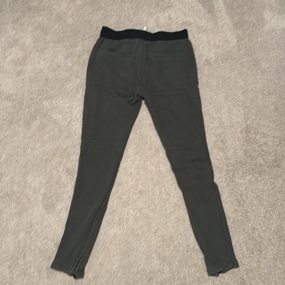 FOG Fear of God Essentials Dark Grey S19 Joggers - Size Medium - Picture 5 of 6